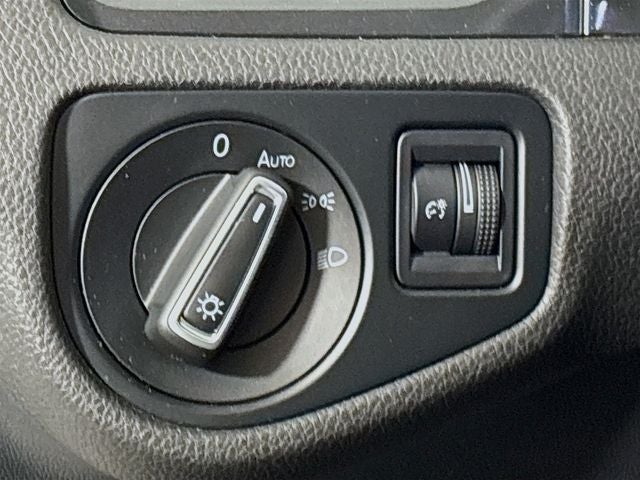 2019 Volkswagen e-Golf SE