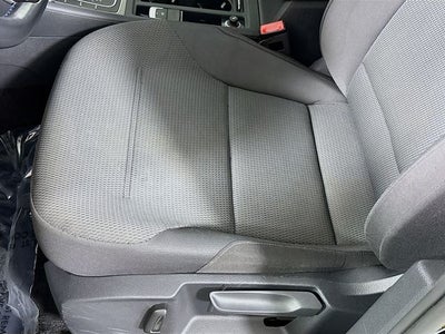 2019 Volkswagen e-Golf SE