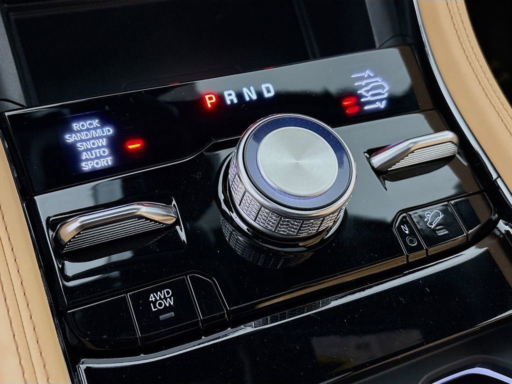 2025 Jeep Grand Cherokee L Summit Reserve 4x4