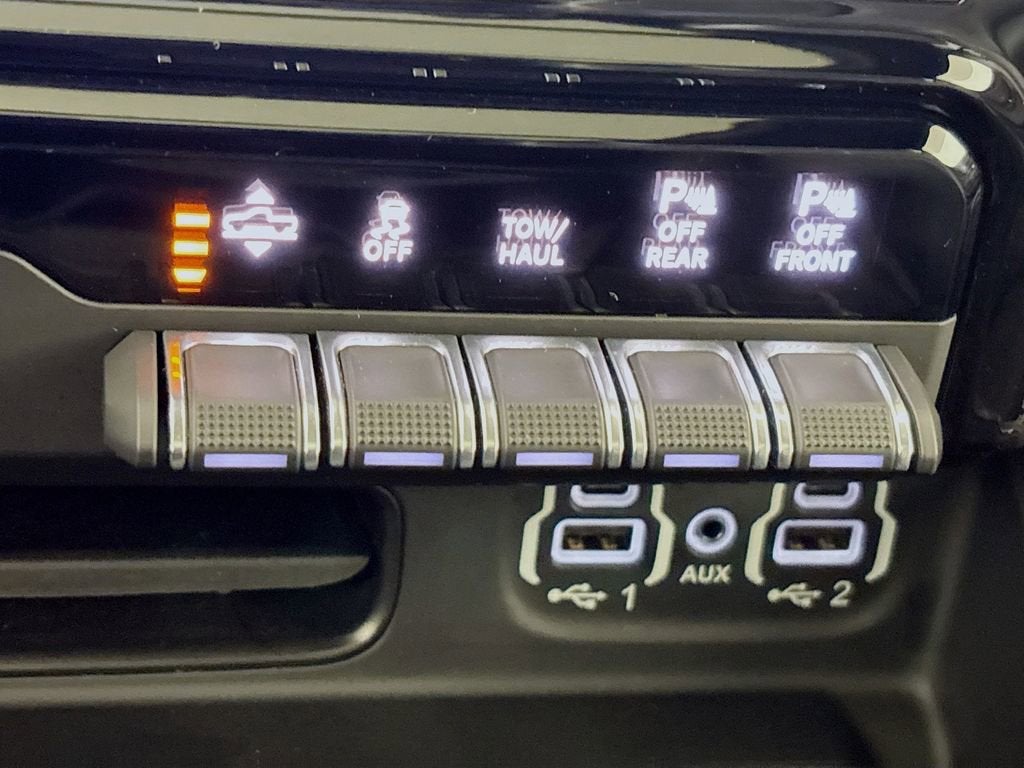 2021 RAM 1500 Limited Crew Cab 4x4 5'7" Box