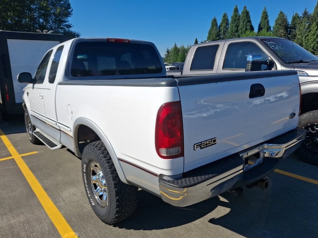 1998 Ford F-250 Supercab 139" 4WD