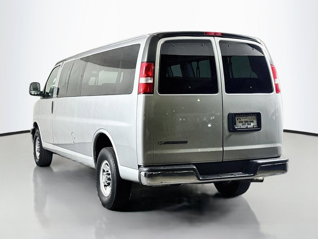 2017 Chevrolet Express Passenger 3500 LT