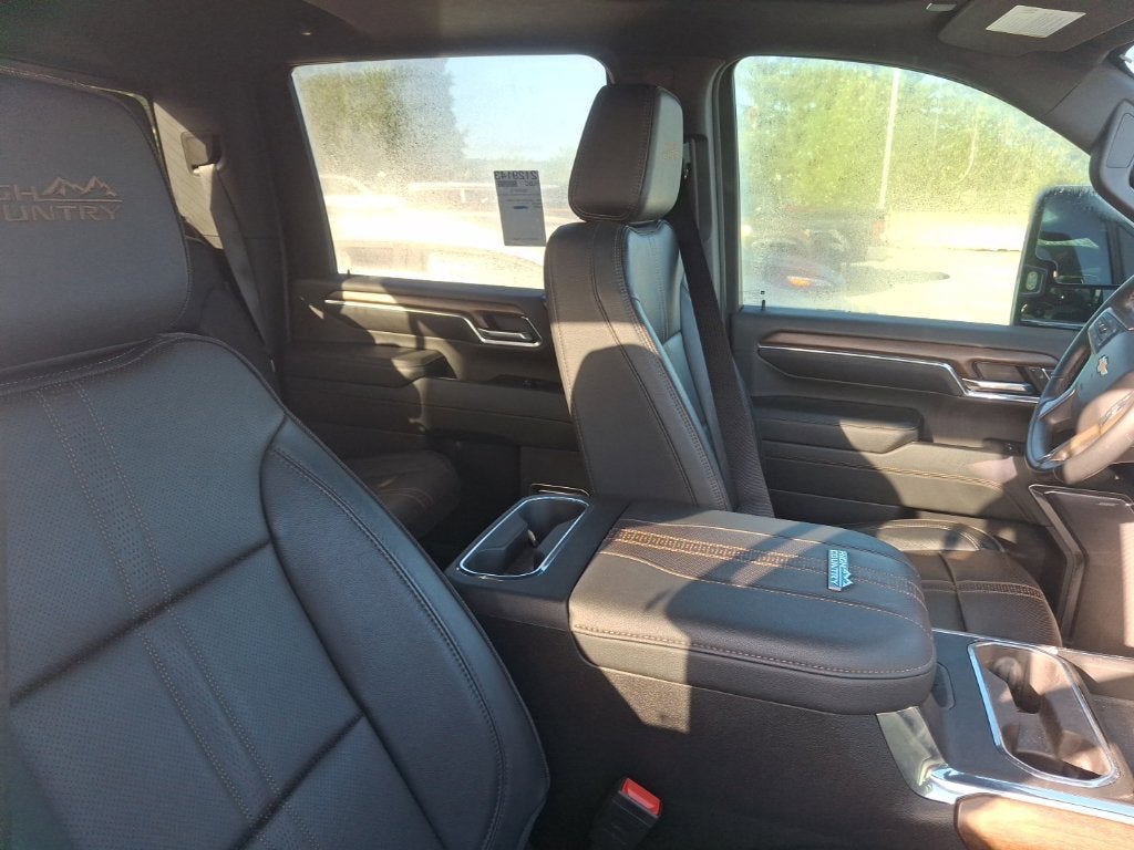 2024 Chevrolet Silverado 3500 HD High Country