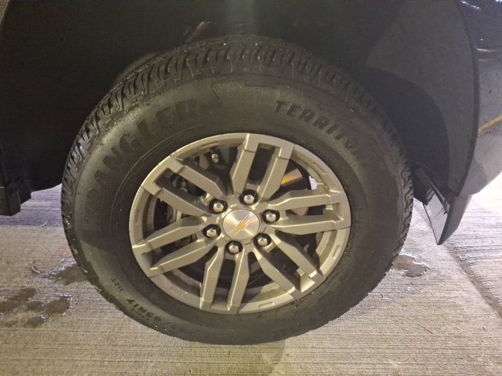 2025 Chevrolet Colorado WT/LT