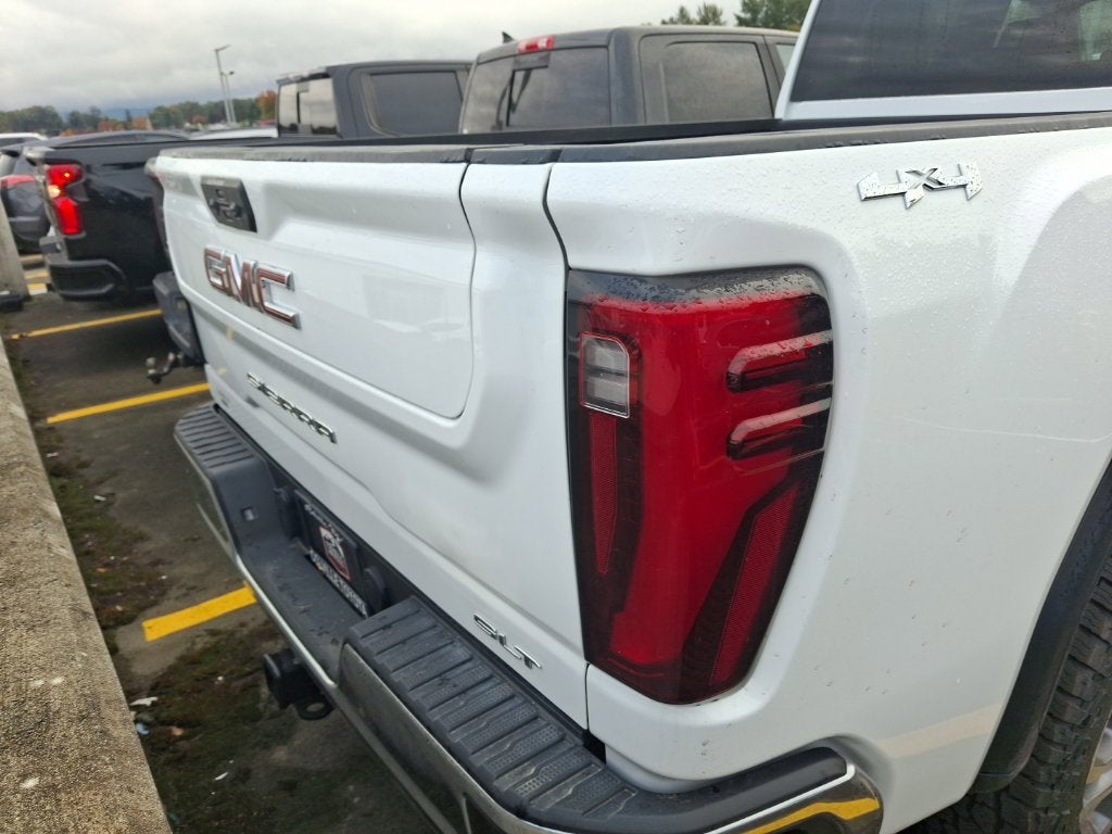 2025 GMC Sierra 3500 HD SLT