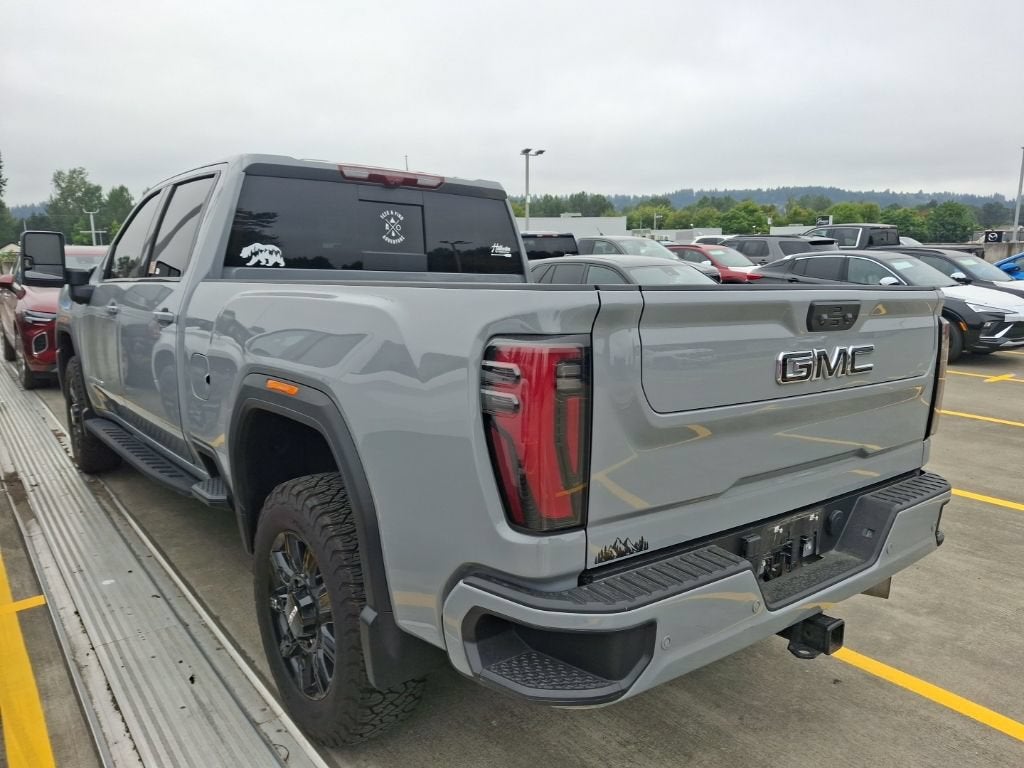 2025 GMC Sierra 3500 HD AT4