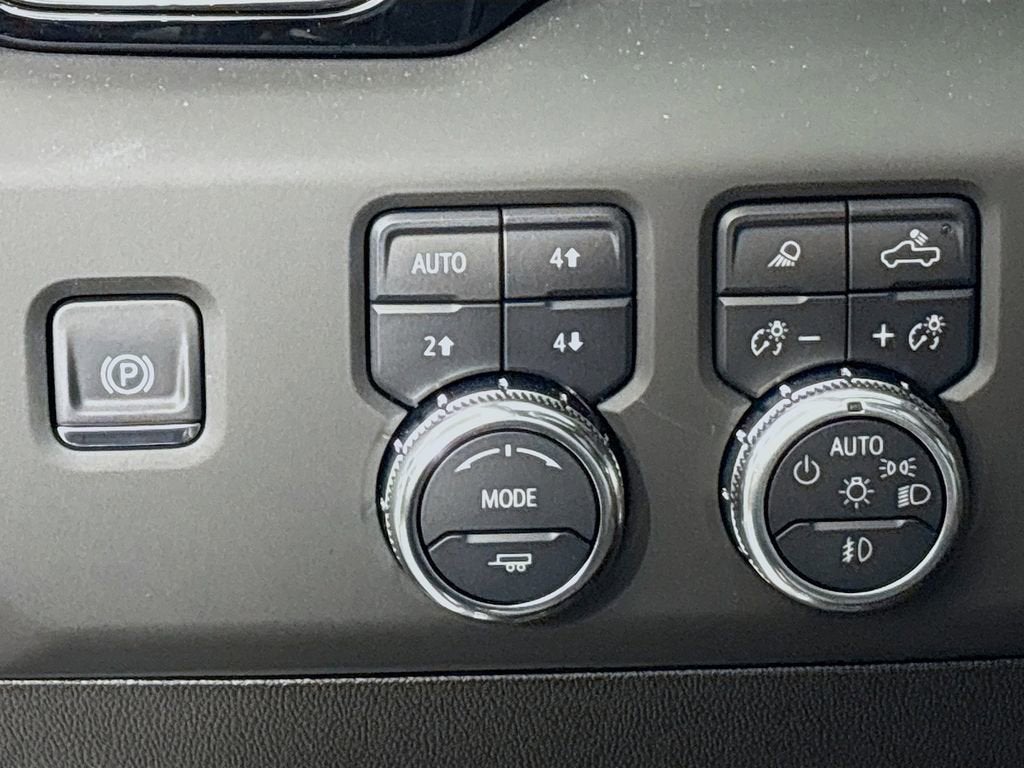 2025 GMC Sierra 2500 HD AT4X