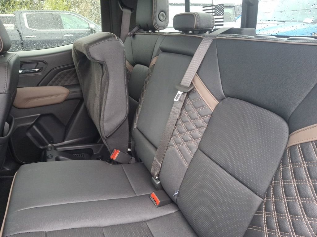 2025 GMC Canyon Denali