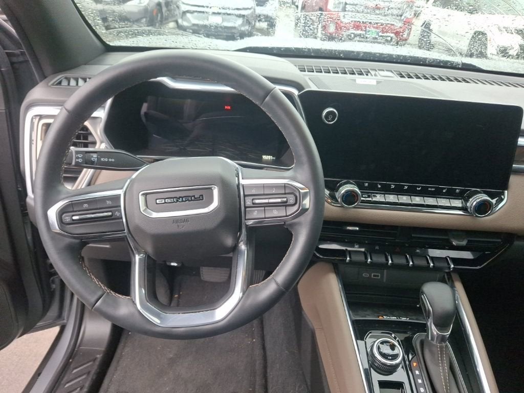 2025 GMC Canyon Denali