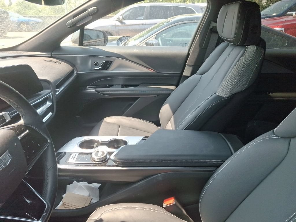 2024 Cadillac LYRIQ Tech
