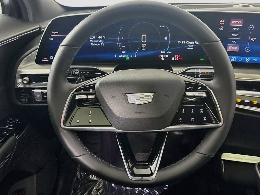 2024 Cadillac LYRIQ Luxury 1