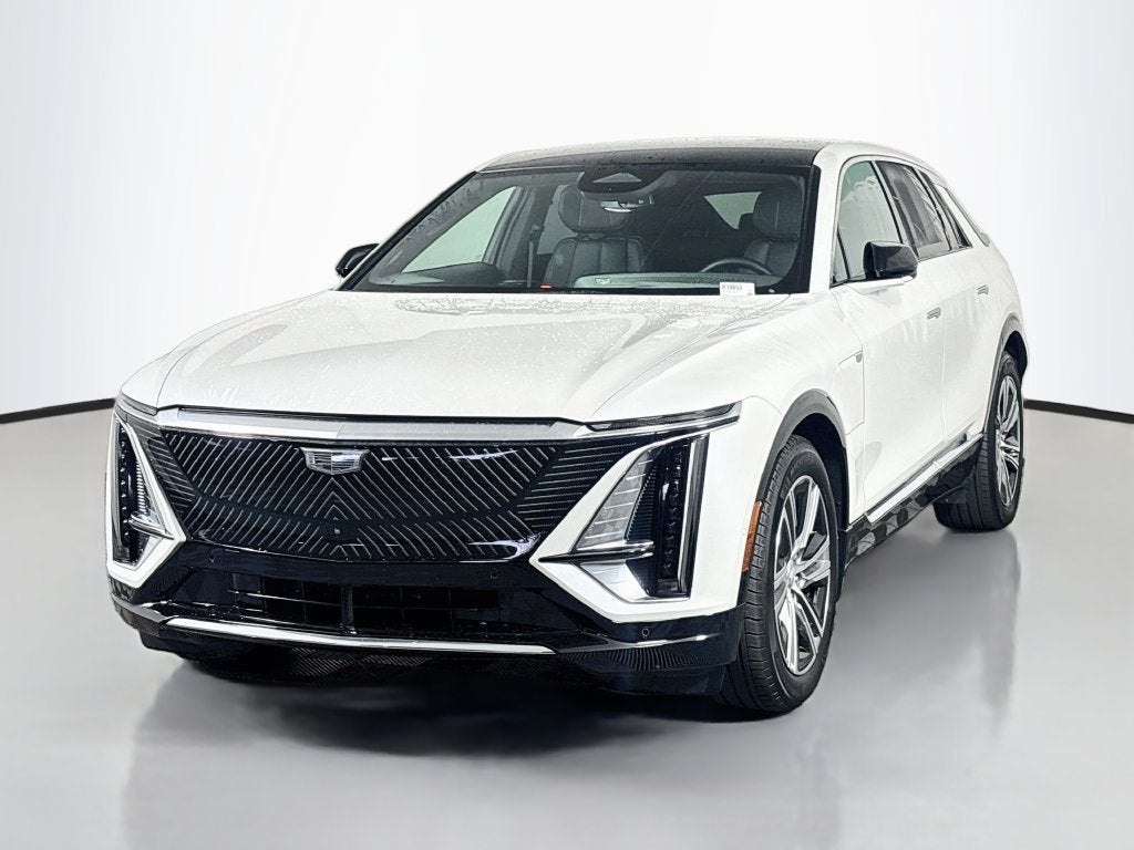 2024 Cadillac LYRIQ Luxury 1