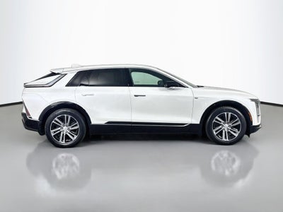 2024 Cadillac LYRIQ Luxury 1