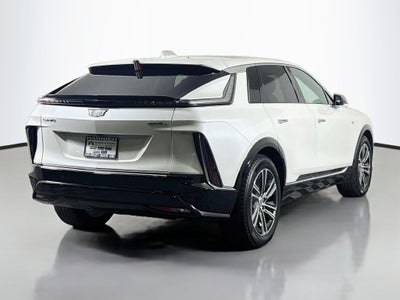 2024 Cadillac LYRIQ Luxury 2