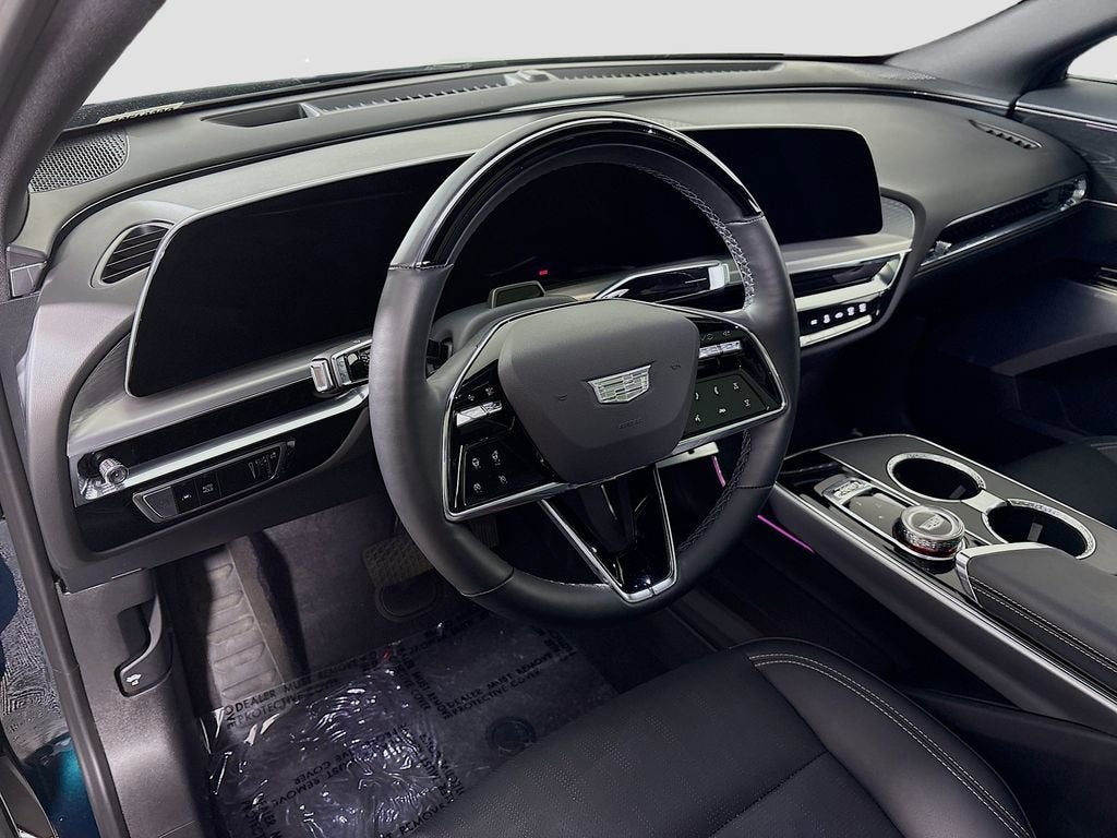 2024 Cadillac LYRIQ Sport 2