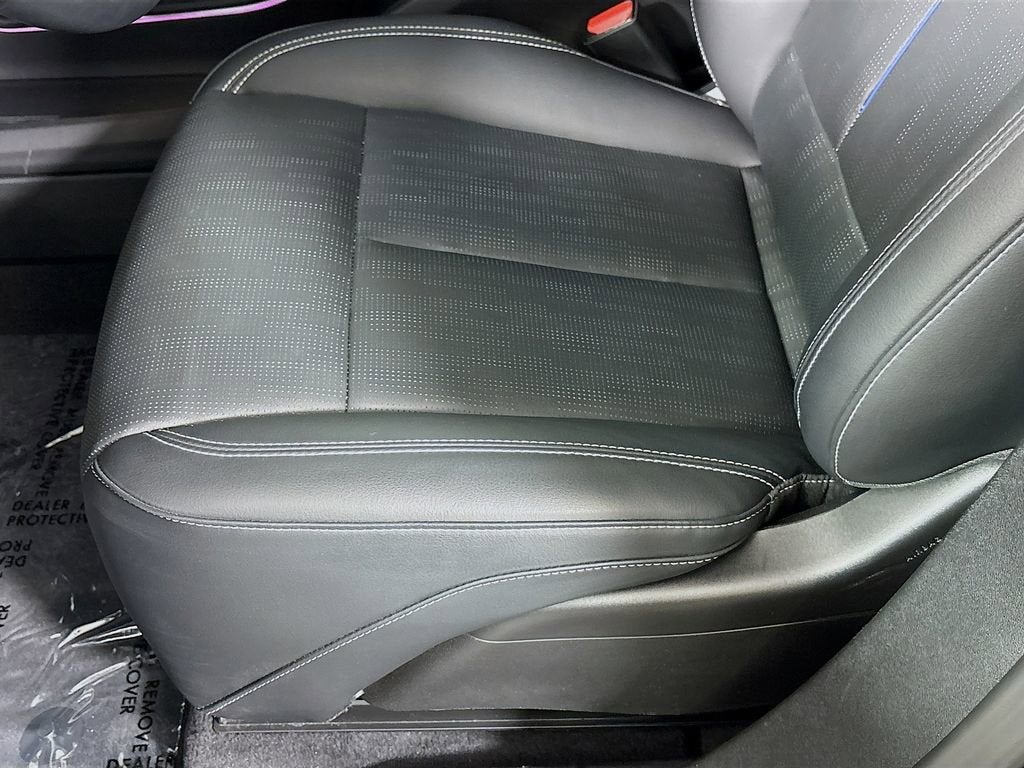 2024 Cadillac LYRIQ Sport 2