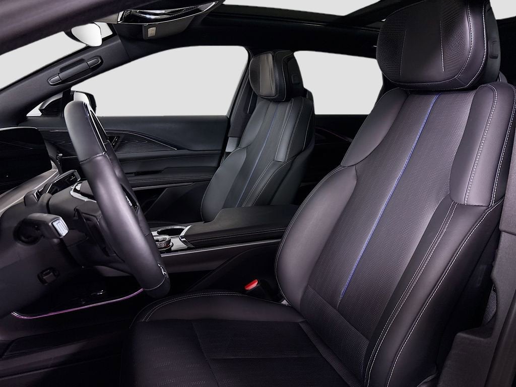 2024 Cadillac LYRIQ Sport 2