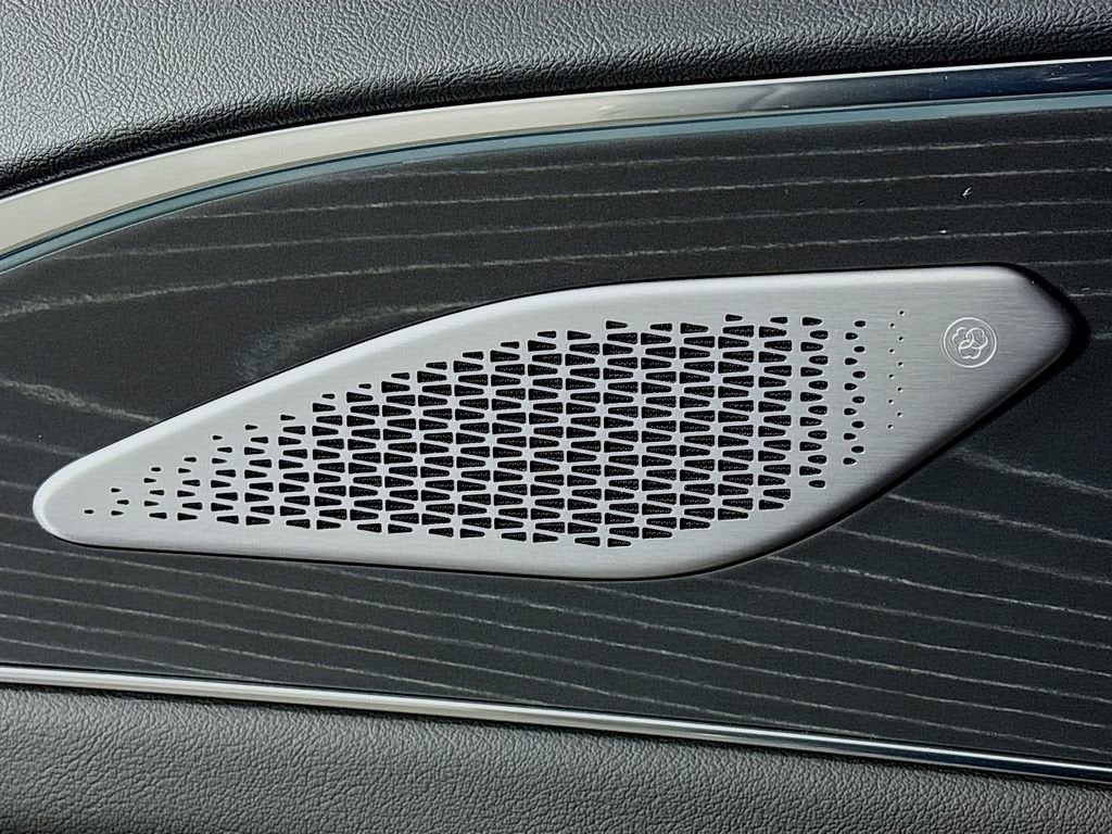 2024 Cadillac LYRIQ Sport 2