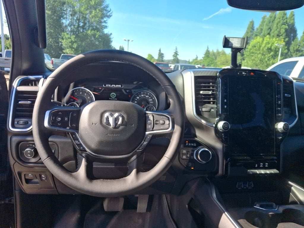 2025 RAM 1500 Big Horn Crew Cab 4x4 5'7" Box
