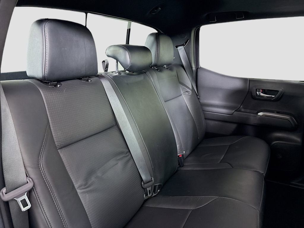 2022 Toyota Tacoma 4WD SR