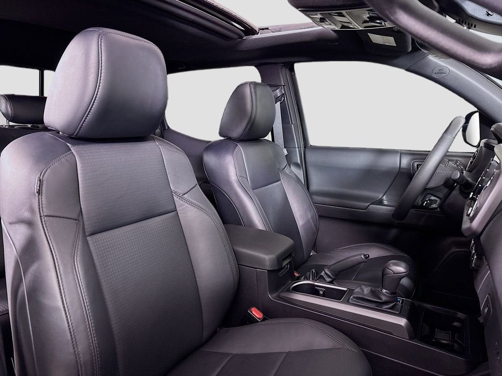 2022 Toyota Tacoma 4WD SR