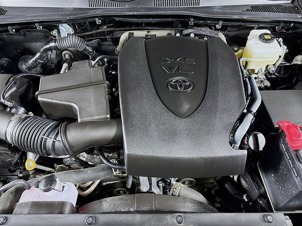 2022 Toyota Tacoma 4WD SR