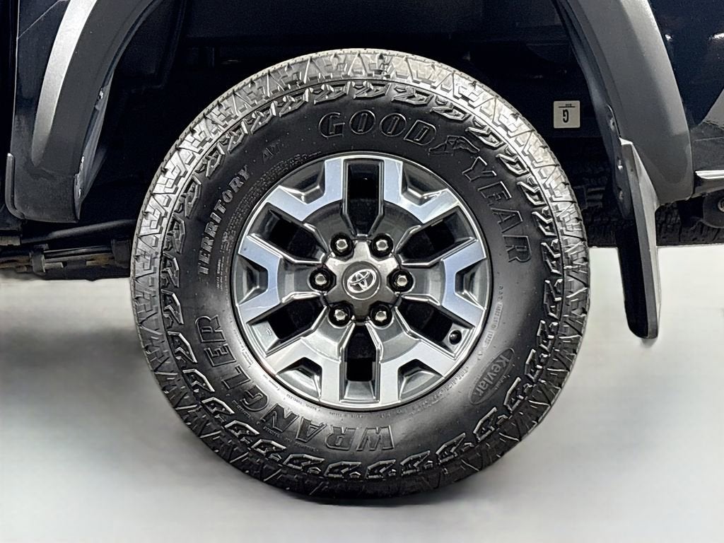 2022 Toyota Tacoma 4WD SR