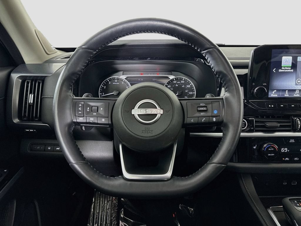 2023 Nissan Pathfinder SL 4WD