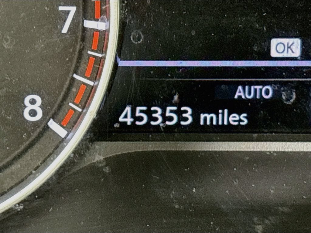 2023 Nissan Pathfinder SL 4WD