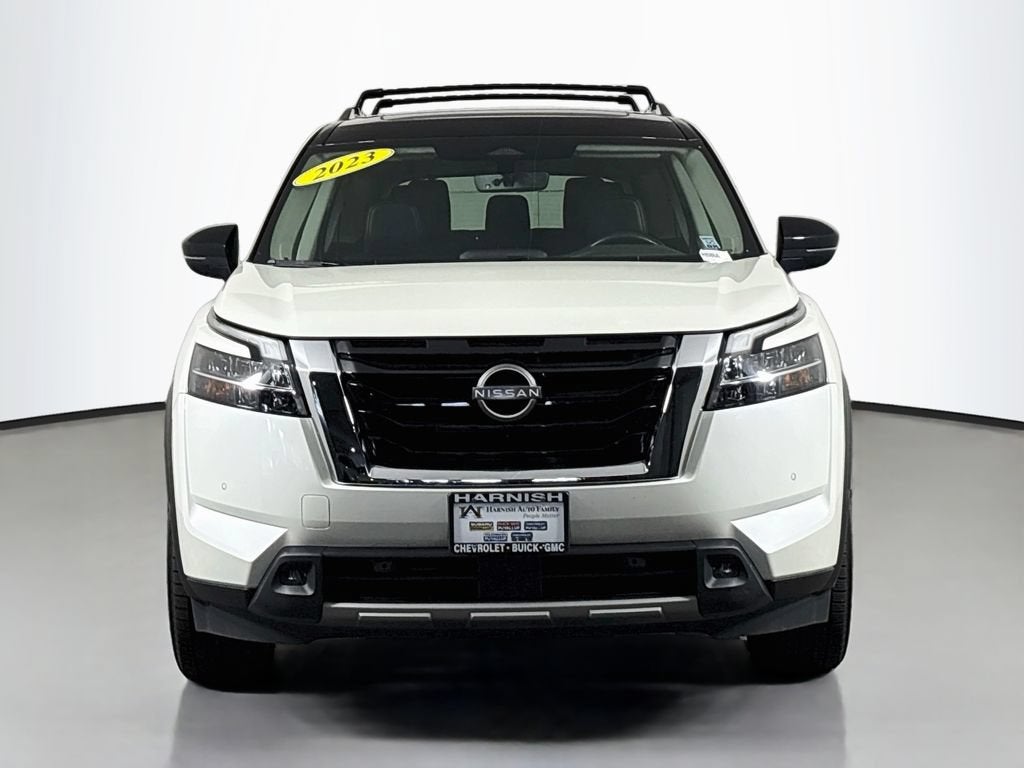 2023 Nissan Pathfinder SL 4WD