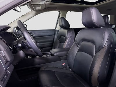 2023 Nissan Pathfinder SL 4WD
