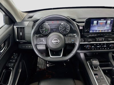 2023 Nissan Pathfinder SL 4WD