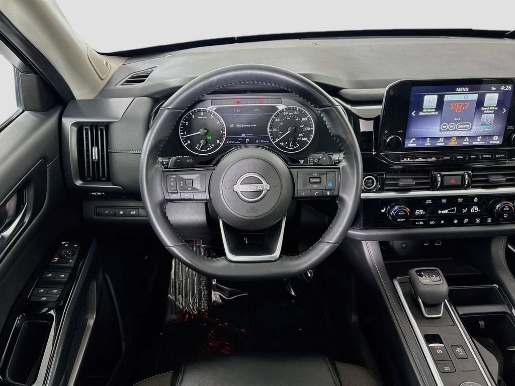 2023 Nissan Pathfinder SL 4WD