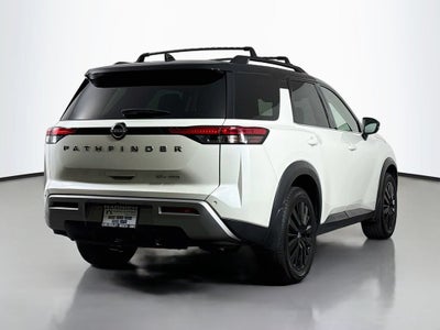 2023 Nissan Pathfinder SL 4WD