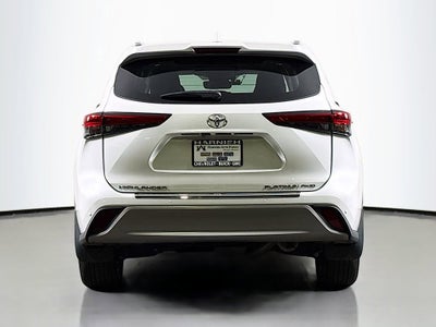 2022 Toyota Highlander Platinum