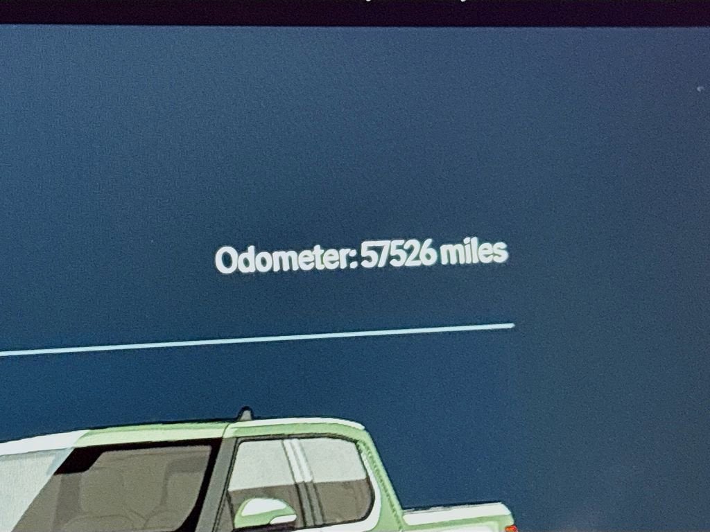 2022 RIVIAN R1T Adventure Package