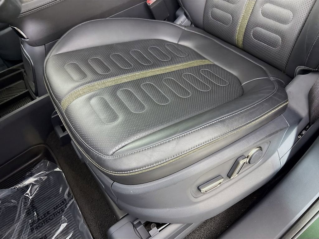 2022 RIVIAN R1T Adventure Package