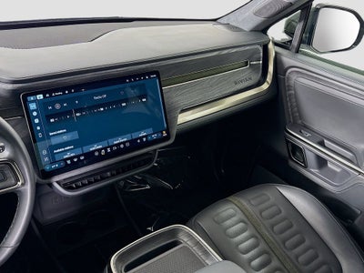 2022 RIVIAN R1T Adventure Package