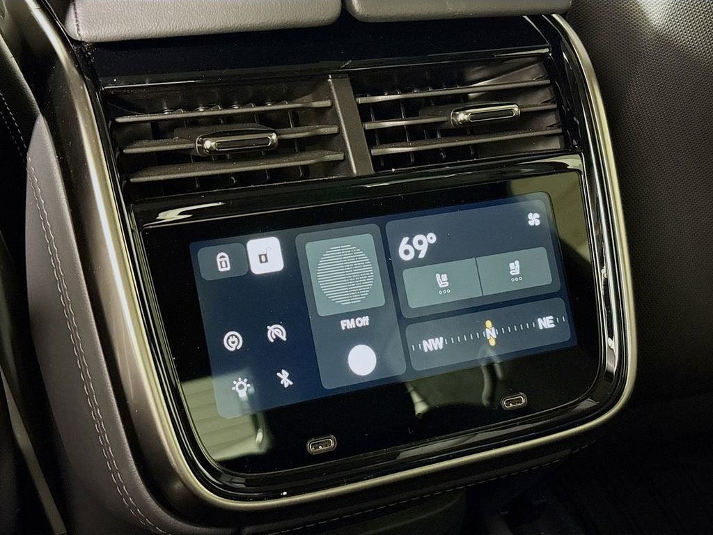 2022 RIVIAN R1T Adventure Package