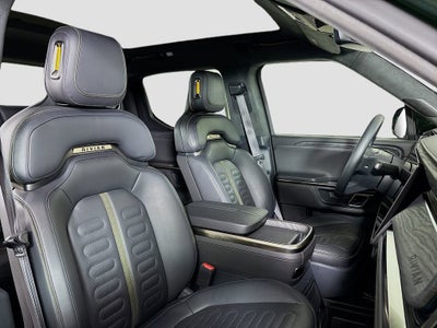 2022 RIVIAN R1T Adventure Package