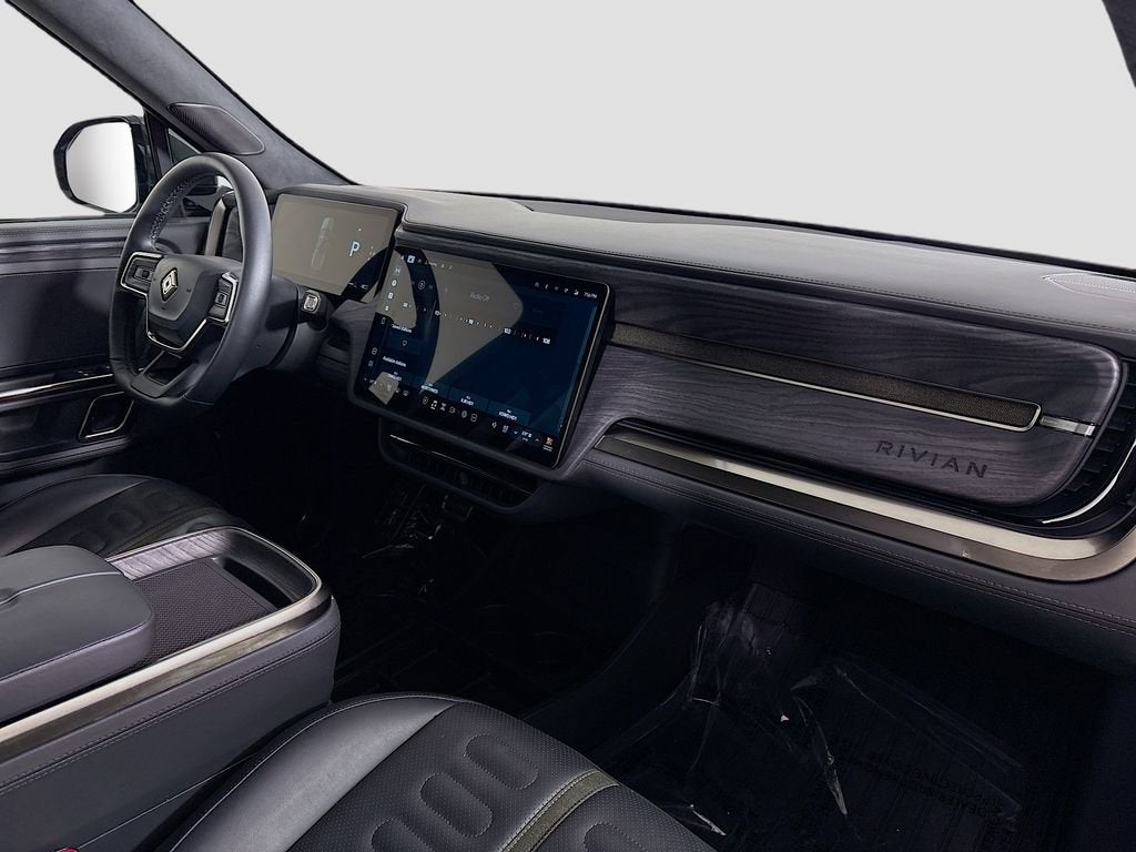 2022 RIVIAN R1T Adventure Package