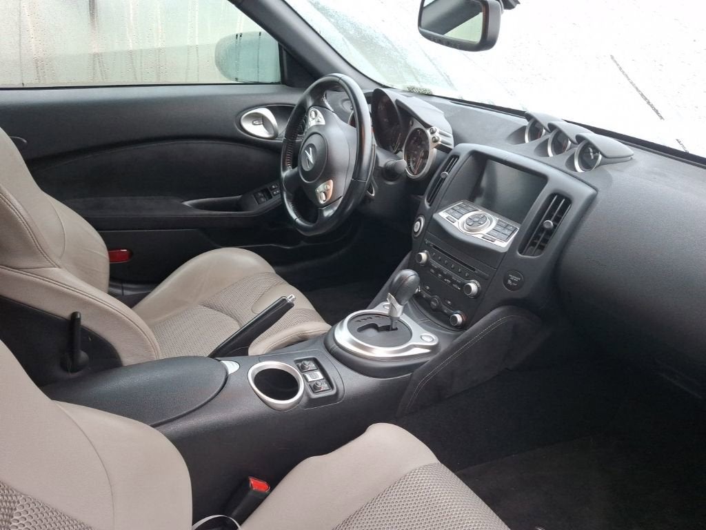 2010 Nissan 370Z Touring