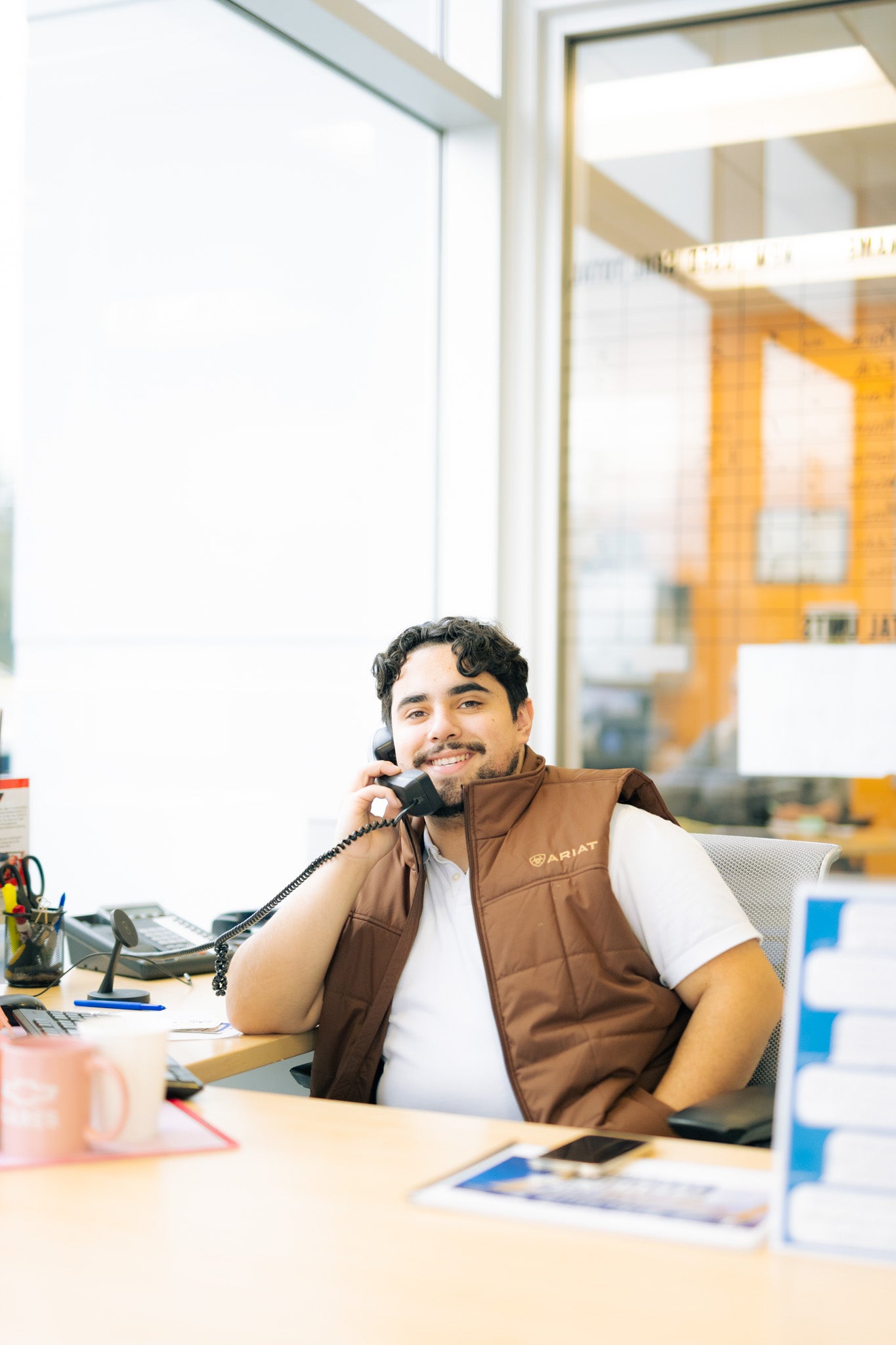 Abraham Cardenas - Se habla español